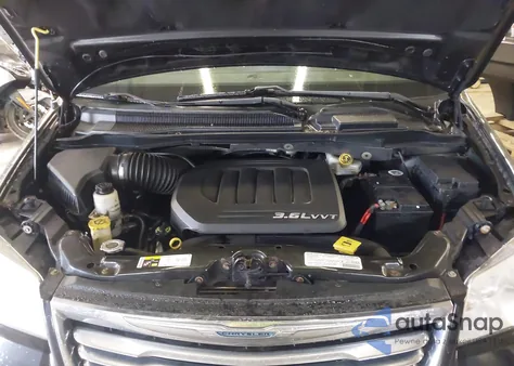 2013 Chrysler Town & Country Touring from USA, damaged, VIN 2C4RC1BG6DR743854